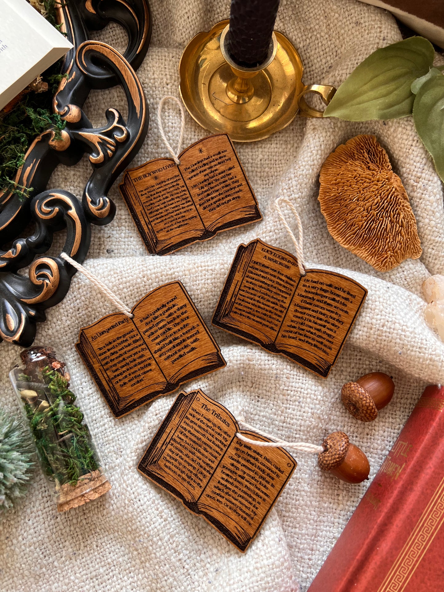 Bookish ornament (open book)