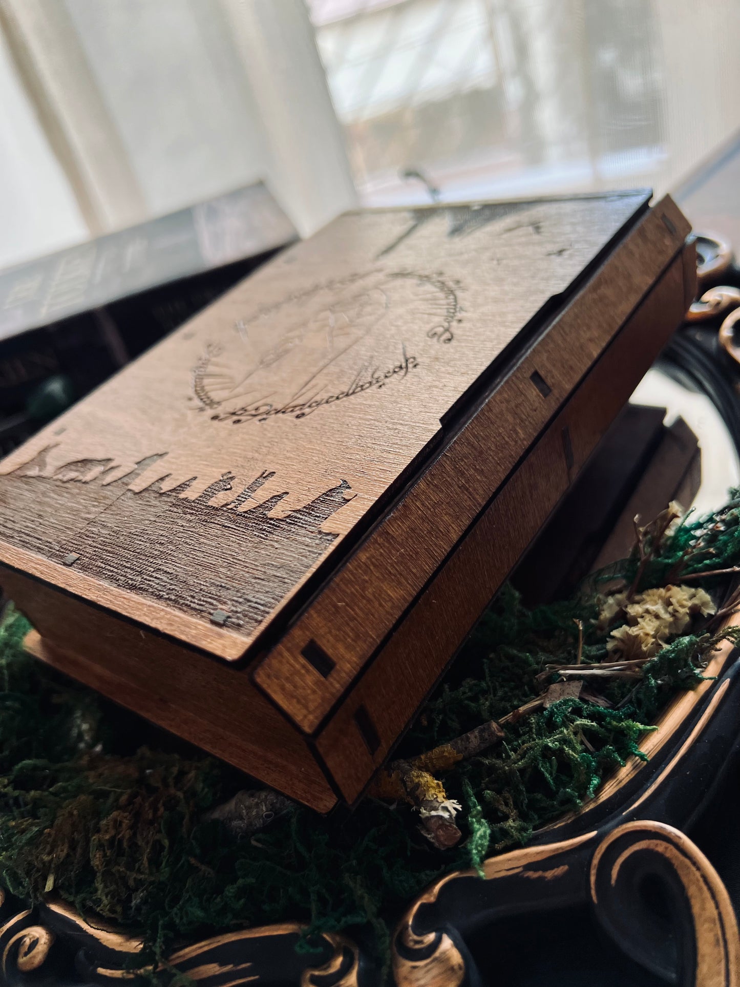 Wooden Book Box (Lord of the Rings)