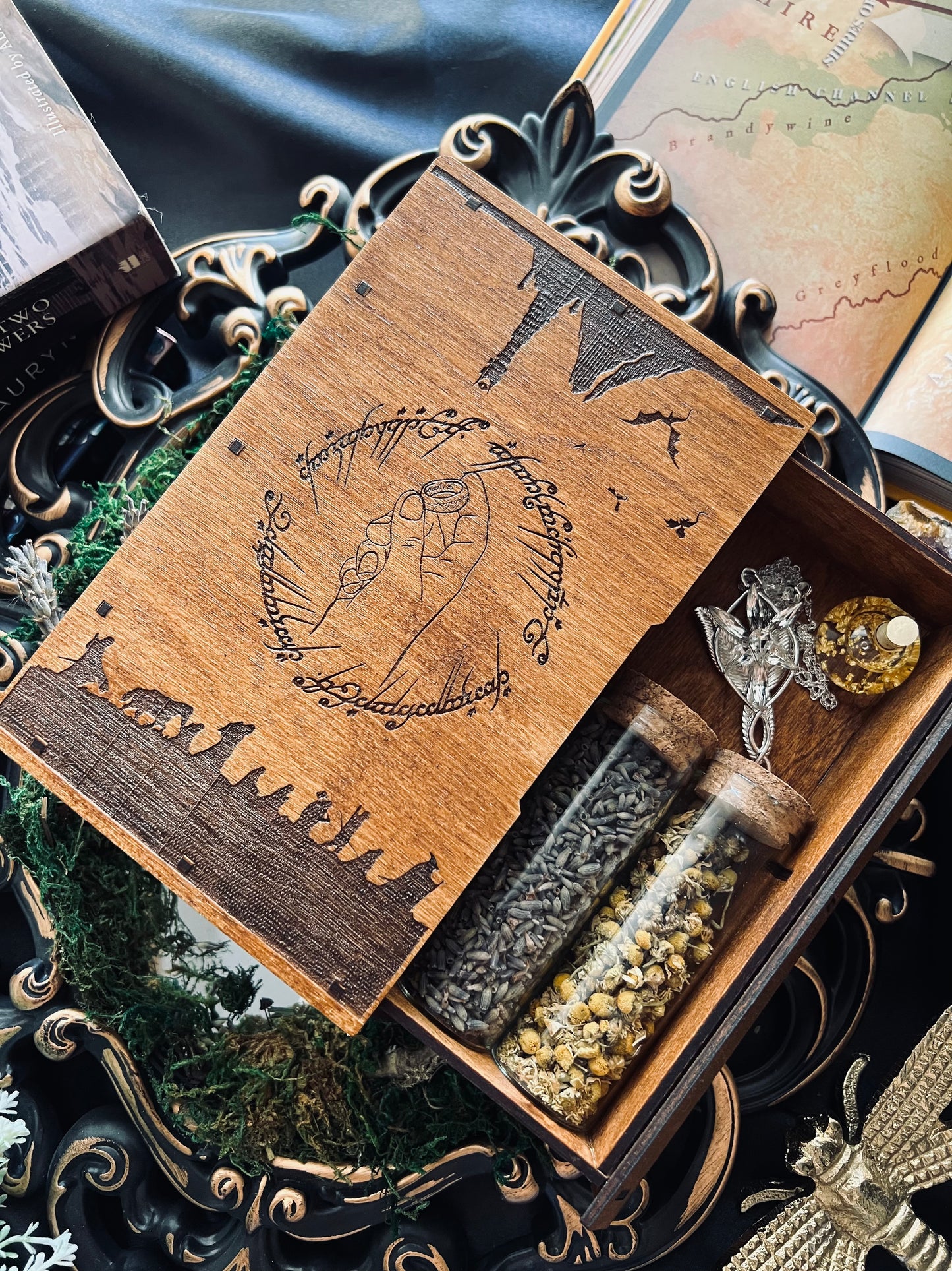 Wooden Book Box (Lord of the Rings)