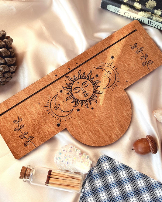 Handmade Wooden Tarot card holder (3 cards)